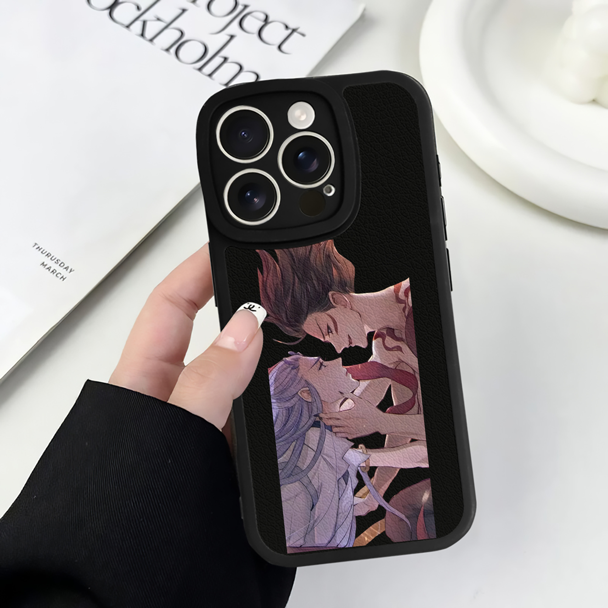 （画像用） Ne Zha 2 ナタ 魔童の大暴れ 【iPhone 16シリーズ対応】シリコンスマホケース（レザー調） 材質：シリコン